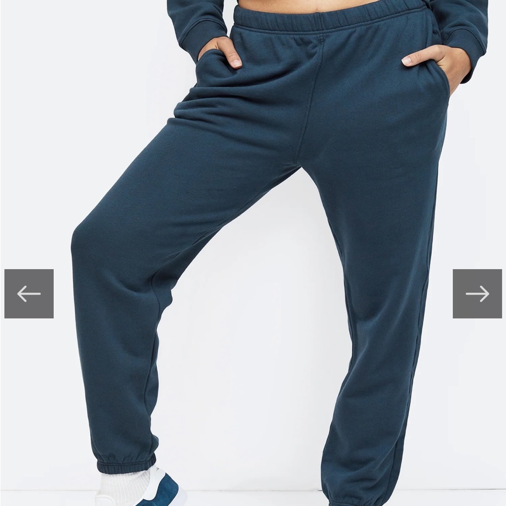 MATE relax sweatpants size S